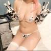 牛乳ぼっ○ちゃんおっぱい揺らしながらの手コキ　牛柄ビキニでひとりぼっち卒業？！