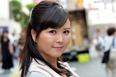 ケイレン・即イキ・失禁！ これがセックスレス8年、欲求不満おばさまの超絶感度！